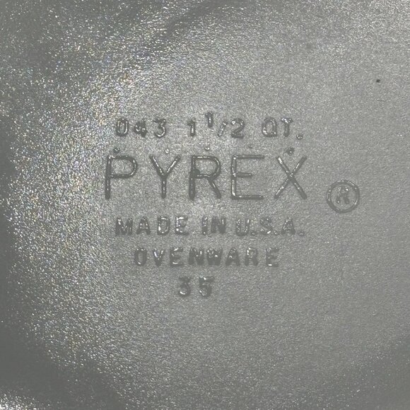 Vintage 70s Pyrex Butterfly Gold 1-1/2 Qt Oval Casserole Dish with lid 043/943 - Picture 8 of 15